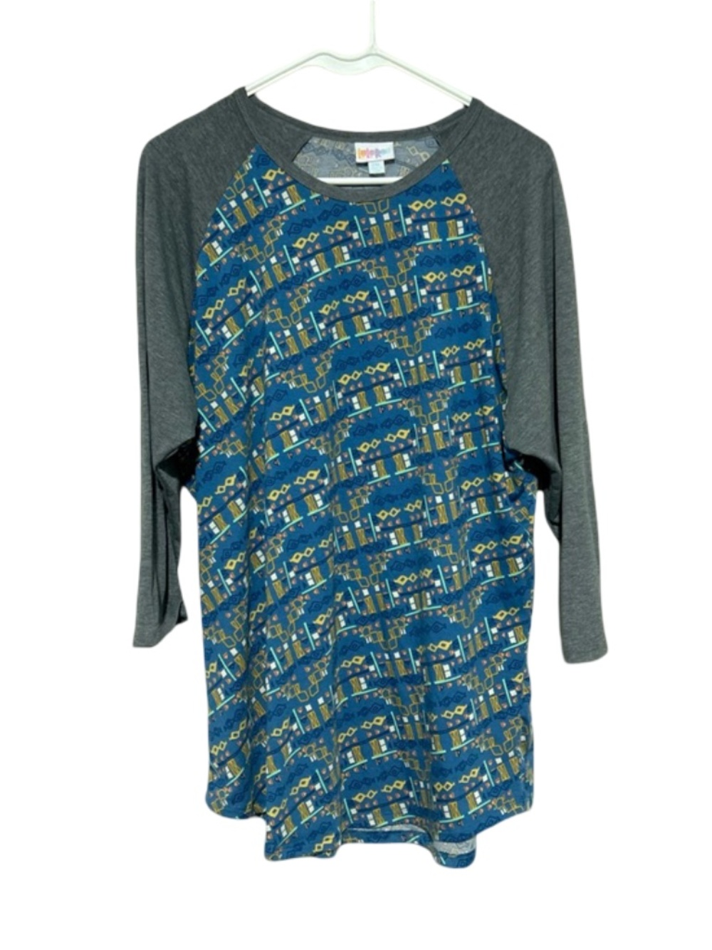 Lularoe 2XL Blue Pattern Baseball Shirt